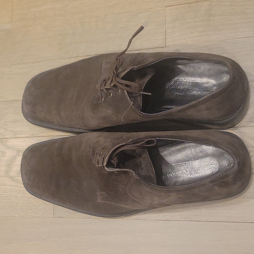 Salvatore Ferragamo men's brown Suede shoes size 10 great condition used